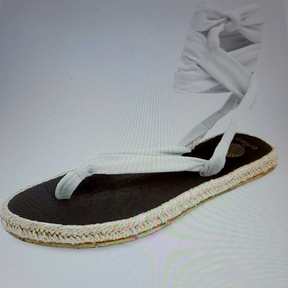 NIB Nalho Yoga Mat Ankle Espadrilles Sandal Karabi